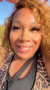 Ebony Givens's Instagram, Twitter & Facebook