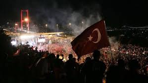 Yıl dönümünde şehit ve gazi olanlar anılacak. 15 Temmuz Sehitler Koprusu Resimleri Icin 11 Fikir 15 Temmuz Resim Tumgeneral