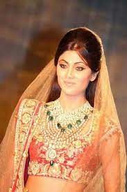 Pin By Darrshanajanggli24 On Eye Face Makeup Bridal Hairdo Indian Bridal Hairstyles Indian Wedding Hairstyles