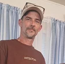 What cuft is recommended for an hdx4 15 in a 4th order sealed side?