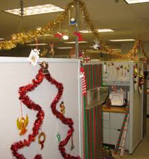 By adding some fun wall colours, you can change the look of your home office. How To Run A Christmas Cubicle Decorating Contest Paperdirect Blog