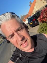 Andy Winstanley (@awinsuk)