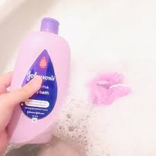 Bubbles, jammies, bedtime story and a kiss good night! Bubble Bath Little And Little Space Image 6354341 On Favim Com