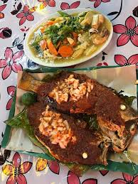 Singgah sahaja di medan selera tepian tebrau! Two Words Ikan Bakar Ok Another Word Sambal Picture Of Tepian Tebrau Johor Bahru Tripadvisor