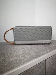 Les meilleures enceintes bluetooth du marché. Test Et Avis De L Enceinte Bluetooth Thomson Sw02 Ludi Et Compagnie