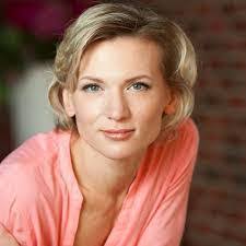 Janie Obrien's Instagram, Twitter & Facebook