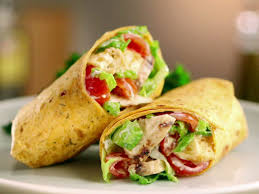Grilled Chicken Caesar Wrap Recette Food Network Recette Wrap Et Idee Recette Plat