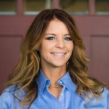 Maureen Mccann's Instagram, Twitter & Facebook