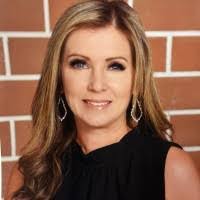 Lori Tanner's Instagram, Twitter & Facebook