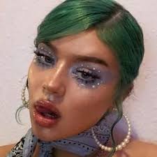 22 E girl looks ideas