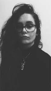 Caitlin Robb's Instagram, Twitter & Facebook