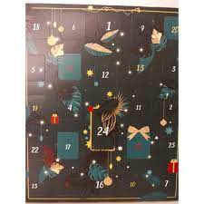 I know i got a little bit late for this article, i lost time since i back to paris, but i know there are still have lot of guys like me do this in the last minutes, so wish this can give you some ideas for your last minutes shopping calendrier de l'avent for your friends your family or ask your boyfriend. Calendrier De L Avent Valrhona Vide
