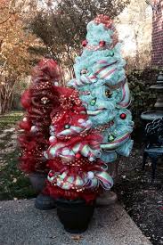 Yvettehart This Is What I Was Talking About Tomato Cage Christmas Tree Mesh Christmas Tree Christmas Crafts Decorations