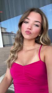 reese.hebertt (@reese.hebertt)