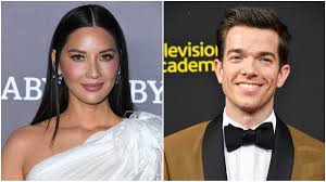 Bensouda, kadınlara ve çocuklara yönelik suçları hızla yargıladığı için hak grupları tarafından övüldü. Who S Older And Who Has The Higher Net Worth John Mulaney Or Olivia Munn