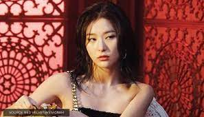 I'm looking forward to it, red velvet's summer songs are all my favorites ㅠㅠ. Red Velvet S Seulgi Accidentally Flips Off The Audience Mid Performance Watch Video