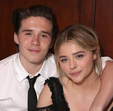 468 best beckham style images on. Fussballersohn Brooklyn Beckham Ist Ganz Offiziell Verliebt Welt