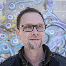 Tim Whiten: Navigating The Invisible