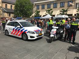 May 31, 2021 · politie tikt auto van de weg in beckum. L1nws De Nieuwe Politie Auto Is Gepresenteerd In Heerlen L1
