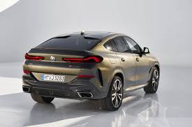 It also has standard bmw motorsport the sound system gets six more speakers than the 40i variants and is a premium harman kardon unit. New Gen 2020 Bmw X6 With Illuminated Grille To Launch In India On June 11