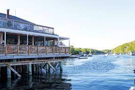Dec 08, 2016 · rockport has a variety of restaurants, grocery stores, bait stands, fishing and boating shops, beauty shops, and spas. The 9 Best Restaurants Near Rockport Ma Addison Choate