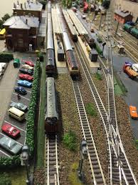 Fleischmann Modellbahn Digital In N Mit Pendelzug Nebenstrecke Model Trains Model Train Layouts Model Train Sets