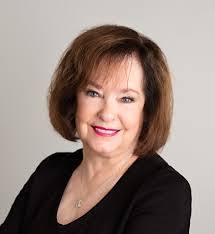 Deborah Cloud's Instagram, Twitter & Facebook