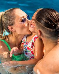 Join us this summer with poolside vibes, great drinks, and live music—every  weekend through Labor Day. ☀️🇺🇸 Guests of our hotel and Hilton Branson  Convention Center Hotel are welcome, and locals can