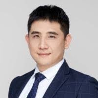 Ed Dong's Instagram, Twitter & Facebook