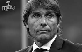 Conte e i capelli sono un binomio di cui si sente sempre più parlare, in radio, in televisione, sui giornali. I Capelli Di Antonio Conte