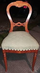 Als biedermeier wird die zeitspanne vom ende des wiener kongresses 1815 bis zum beginn der bürgerlichen revolution 1848 in den ländern des deutschen bundes bezeichnet. Biedermeier Stuhl Um 1840 50 Biedermeier Mobel