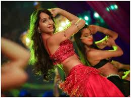 Of 'dilbar dilbar' full hd 1:11 nora fatehi dance on stage 9:28 nora fatehi hottes performance. Nora Fatehi Thrilled With The Popularity Of Dilbar Hindi Movie News Times Of India