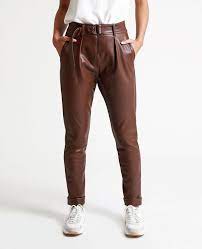 Modèle avec taille de hauteur classique et braguette zippée surmontée d'un bouton. Ù‚Ø¶ÙŠØ© Ø®Ø§ØµØ© Ø´Ø§Ø±Ø¨ Pantalon Simili Cuir Femme Taille Haute Thecridders Org