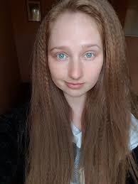 ♥ WORKSHOP TAG 2 ♥ Der Tag begann für mich mit roten, dick angeschwollenen  Augen, Gliederschmerzen und Kopfschmerzen. Also erstmal kalte  Gurkenscheiben auf die Augen geknallt und frisch gemacht. Danach noch ne