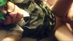 PETITE TRANS SCHOOLGIRL RAVAGED BY DOMMY MOMMY (mobile)