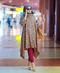 Desain rancangan dress yang banyak. Dian Pelangi Hijab Fashion Moslem Fashion Batik Dress
