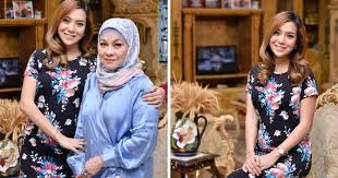 Adik beradik biarlah kita jauh daripada segi jarak, namun hati kita sentiasa saling merindui, saling mendoakan, saling. Selain Kongsi Minat Yang Sama Layan Seperti Ibu Sendiri Rahsia Mawar Rashid Serasi Dengan Mentua Keluarga