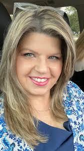 Debbie Hawthorne's Instagram, Twitter & Facebook