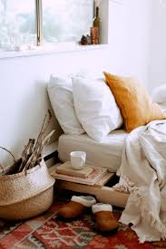 Check spelling or type a new query. Best Ways To Arrange A King Size Bed In A Small Bedroom Top Dreamer