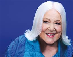 Lynn Henderson's Instagram, Twitter & Facebook