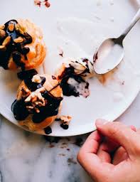 Easy Profiteroles Recipe Profiterole Cream Puffs Recipe Recipe In 2020 Profiteroles Recipe Cream Puff Recipe How Sweet Eats