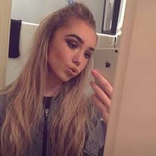 Bella Jones (@jonesbella18)