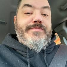 Michele Croft's Instagram, Twitter & Facebook