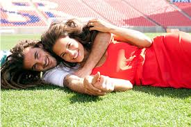 Especially when it comes to couples, the bedroom is the comfiest place and the most romantic getaway. 101 Couple Poses For Beautiful Pictures The Dating Divas