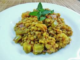 Las lentejas pardinas las debes escoger y remojar una hora antes de cocinarlas. Lentejas Salteadas Al Curry Mi Cocina Y Otras Cosas Chary Serrano