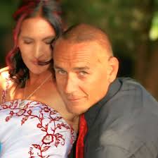 What is the average cost to pull tile and rebuild a bathtub wall without  backer board?