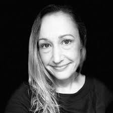 Amy Exner Bloom (amyexnerbloom)