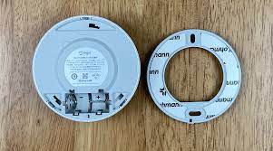 Remove the 9 volt battery from the smoke detector. Mi Honeywell Smoke Detector Review Homekit News And Reviews