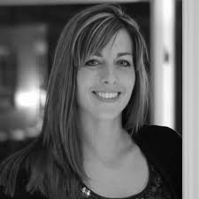 Leanne Schmitz's Instagram, Twitter & Facebook