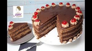 Wer nach der feierei gestern abend schon wieder energie hat, in die kuchenplanung für das erste wochenende 2016 einzusteigen. Fur Alle Schokoladenliebhaber Schokoladen Nougat Torte Youtube